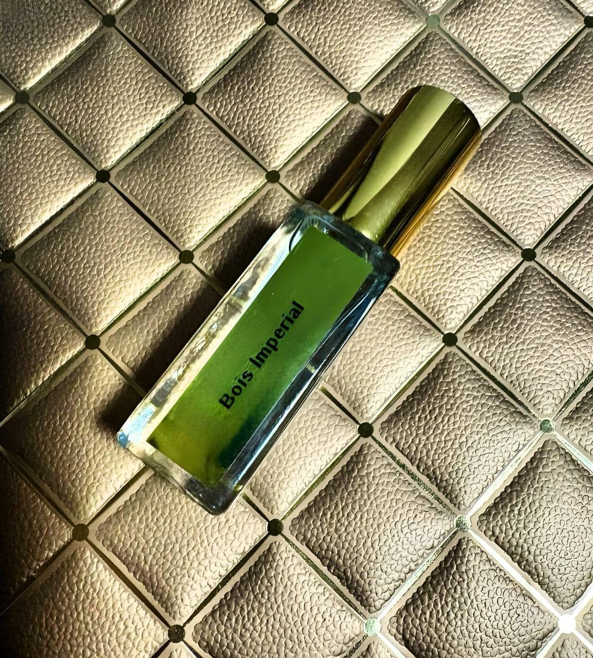 По мотивам Essential Parfums Bois Impérial